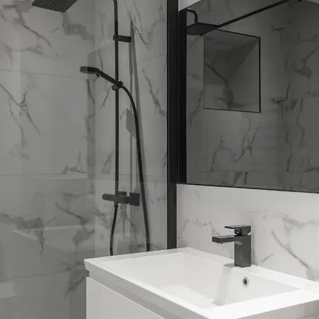 דירה Luxury With Free Parking