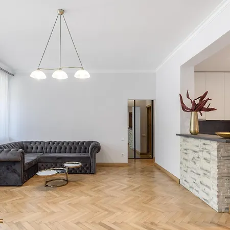 דירה Luxury With Free Parking קובנה