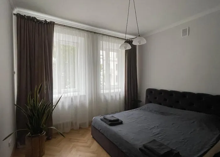 Luxury With Free Parking דירה