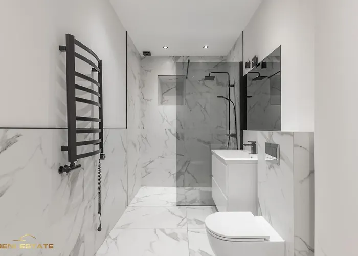 Luxury With Free Parking קובנה