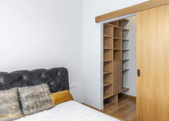 Luxury With Free Parking